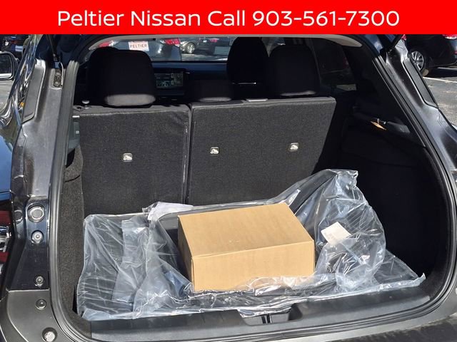 New 2025 Nissan Kicks SV w/ SV Premium Package AWD/4WD image 7