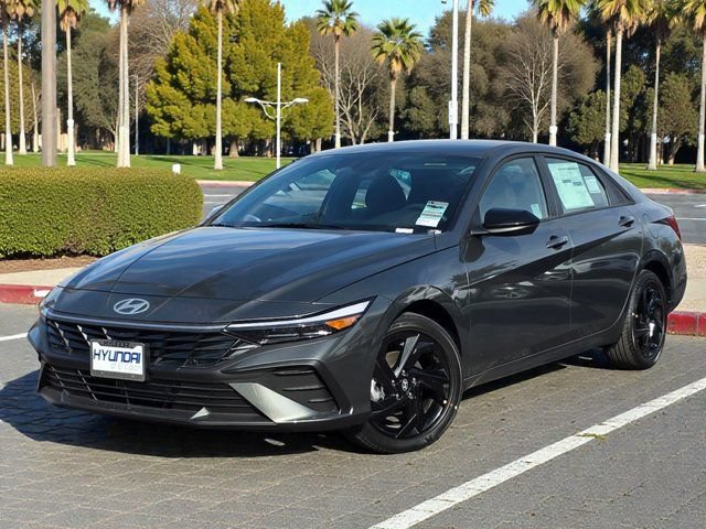 New 2026 Hyundai Elantra Sport FWD image 2