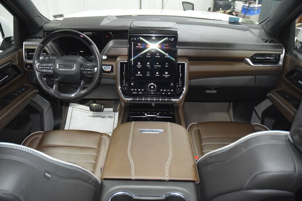 Used 2025 GMC Yukon XL Denali Ultimate w/ LPO, Floor Liner Package AWD/4WD image 33