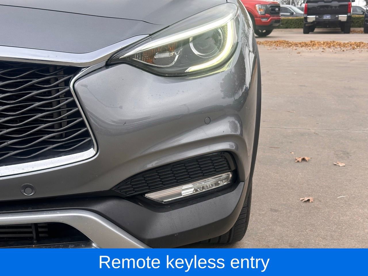 Used 2018 INFINITI QX30 Premium w/ Navigation Package image 7