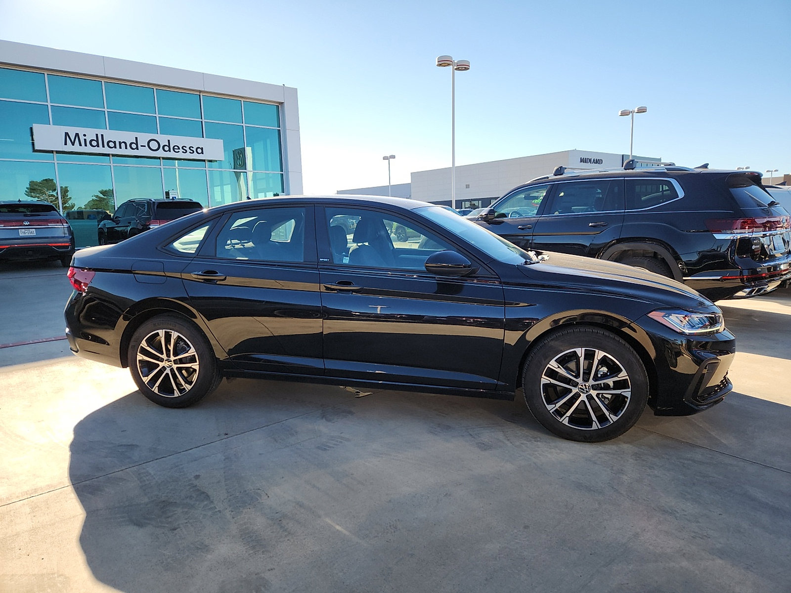 Certified 2025 Volkswagen Jetta Sport image 8