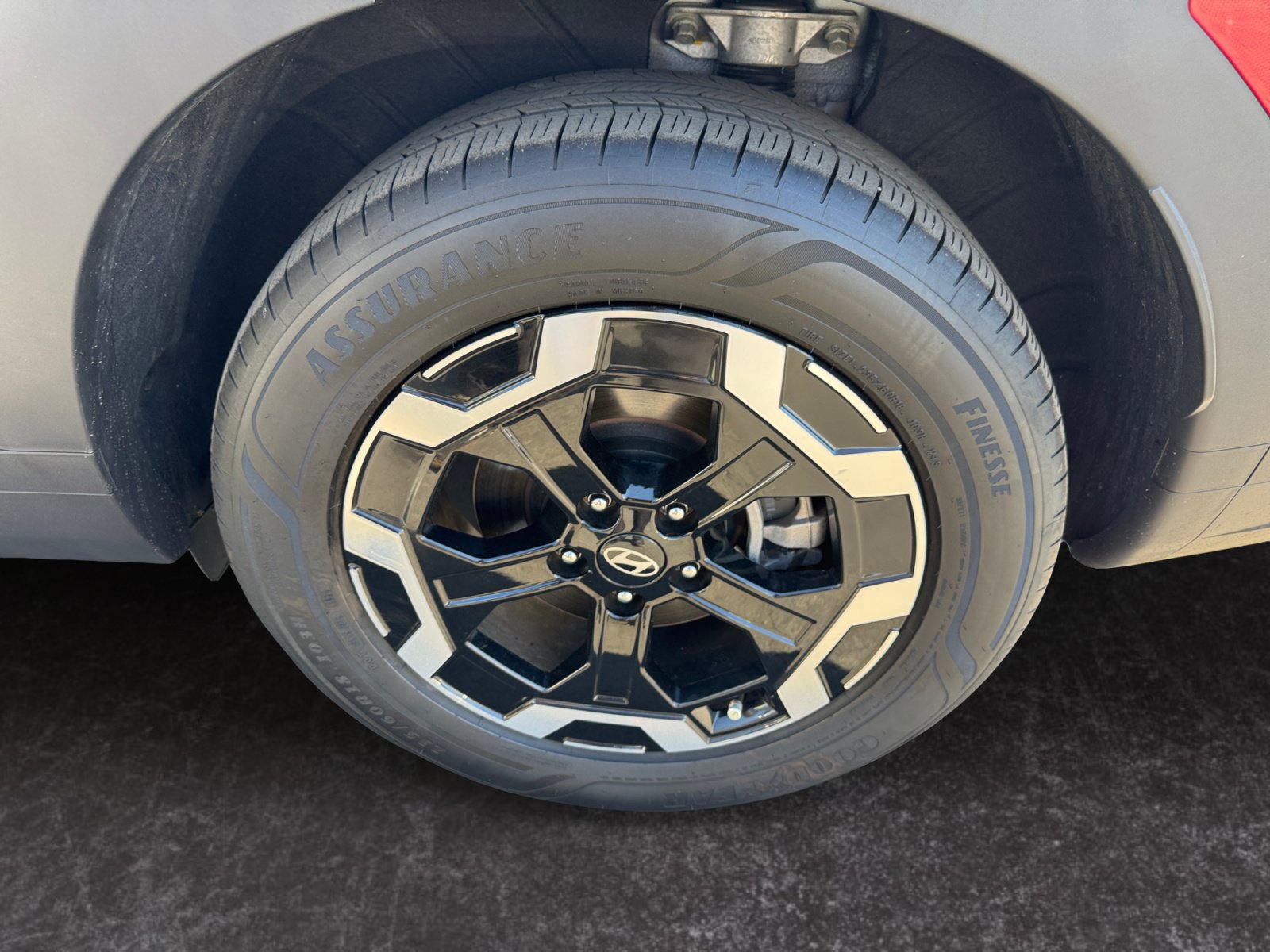 Used 2024 Hyundai Santa Fe SEL FWD image 14