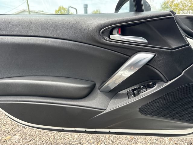 Used 2017 FIAT 124 Spider Classica RWD image 20