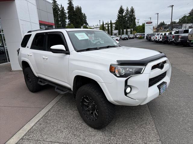 Certified 2018 Toyota 4Runner SR5 AWD/4WD image 10