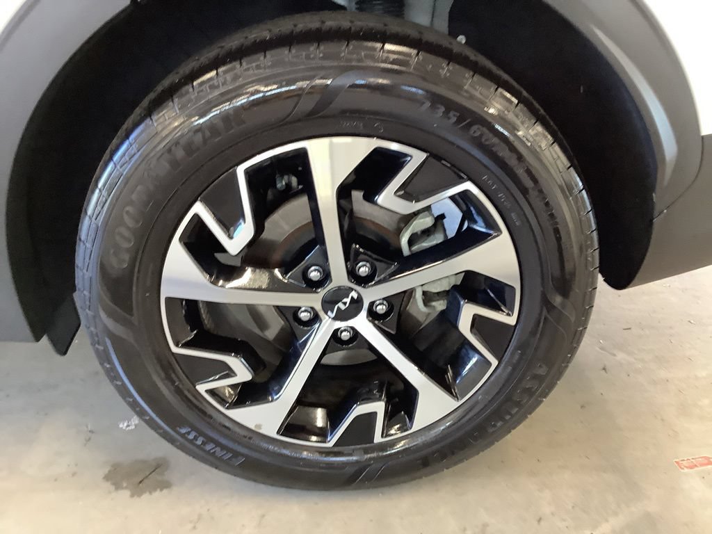 Used 2023 Kia Sportage EX AWD/4WD image 20