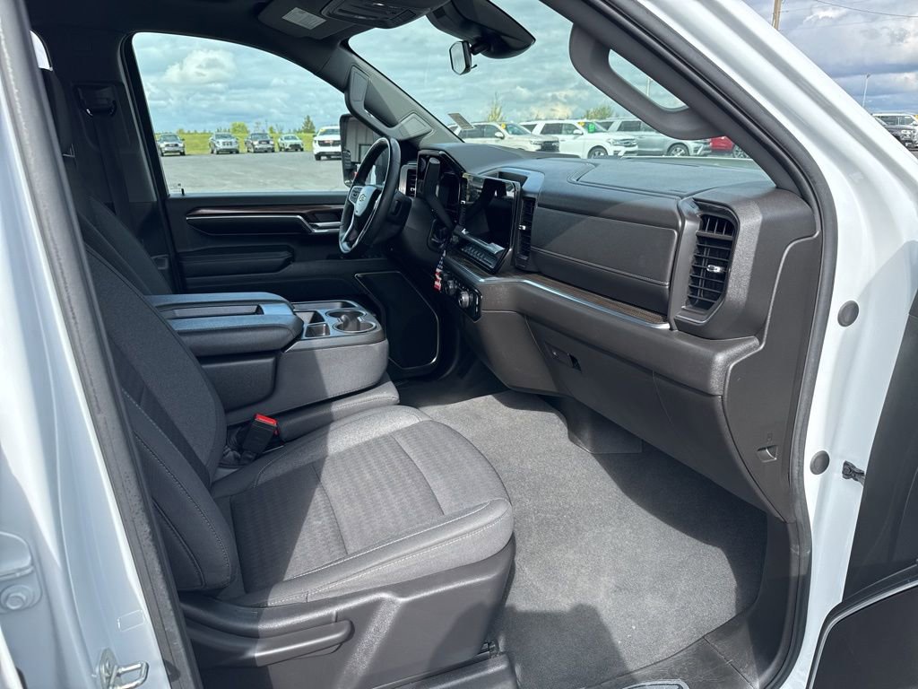 Used 2024 Chevrolet Silverado 2500 LT image 15