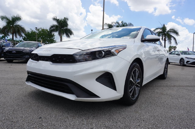 Used 2024 Kia Forte LXS FWD image 14