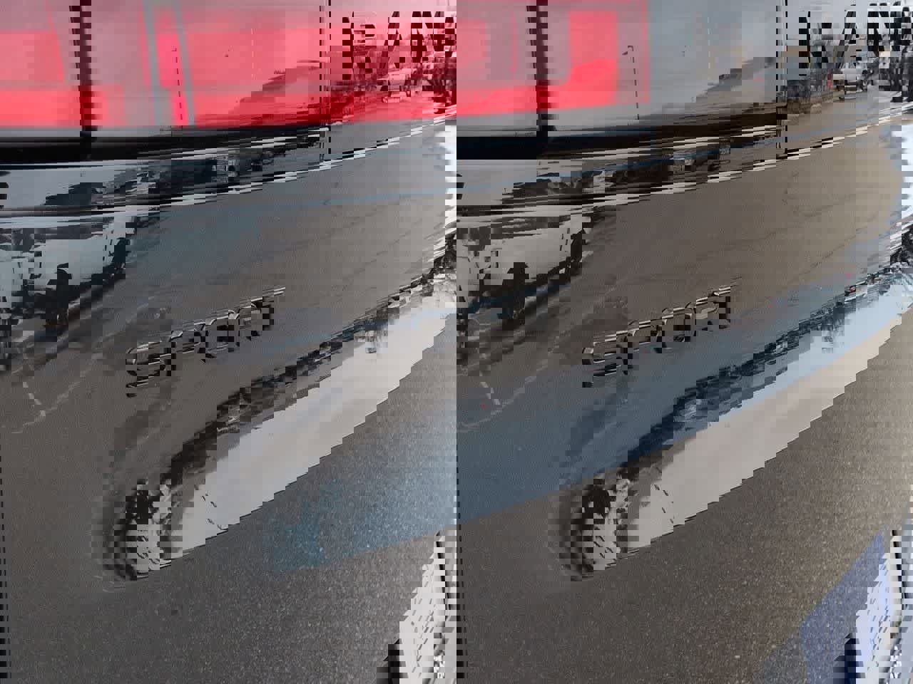 New 2026 Land Rover Range Rover Sport SE AWD/4WD image 12