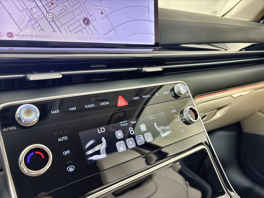New 2026 Genesis GV80 2.5T RWD image 16