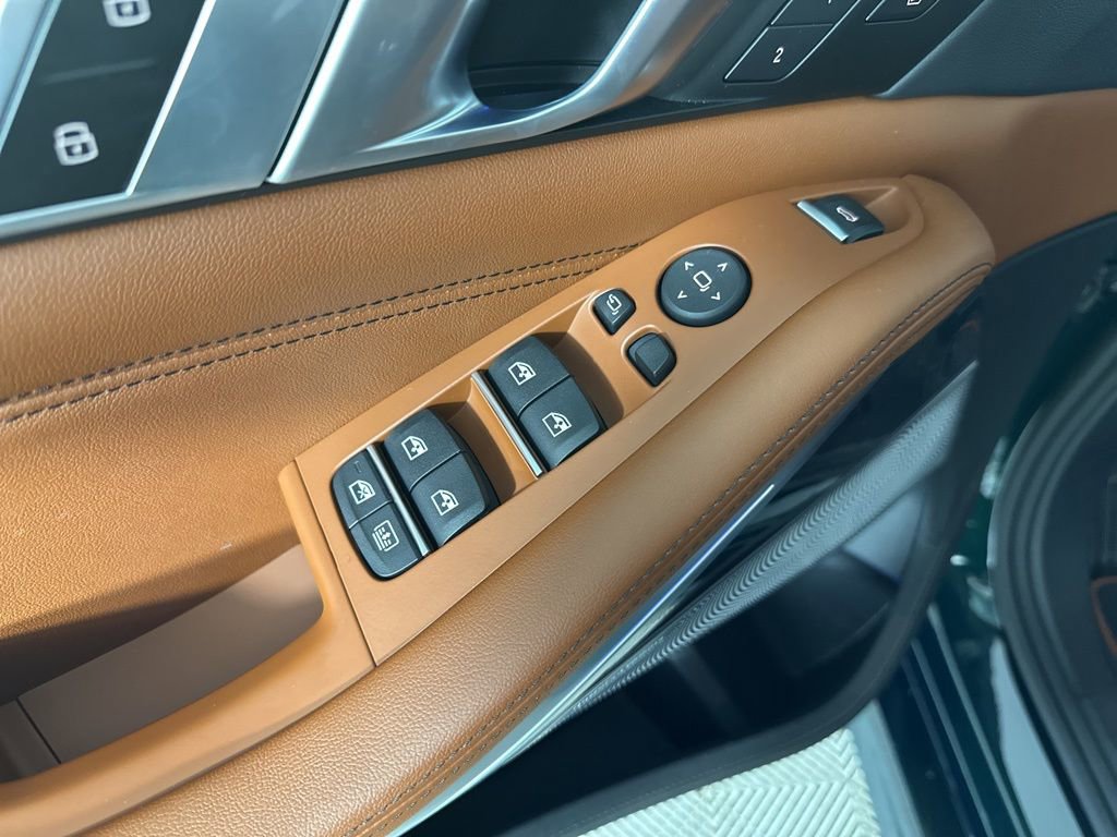 New 2026 BMW ALPINA XB7 image 8