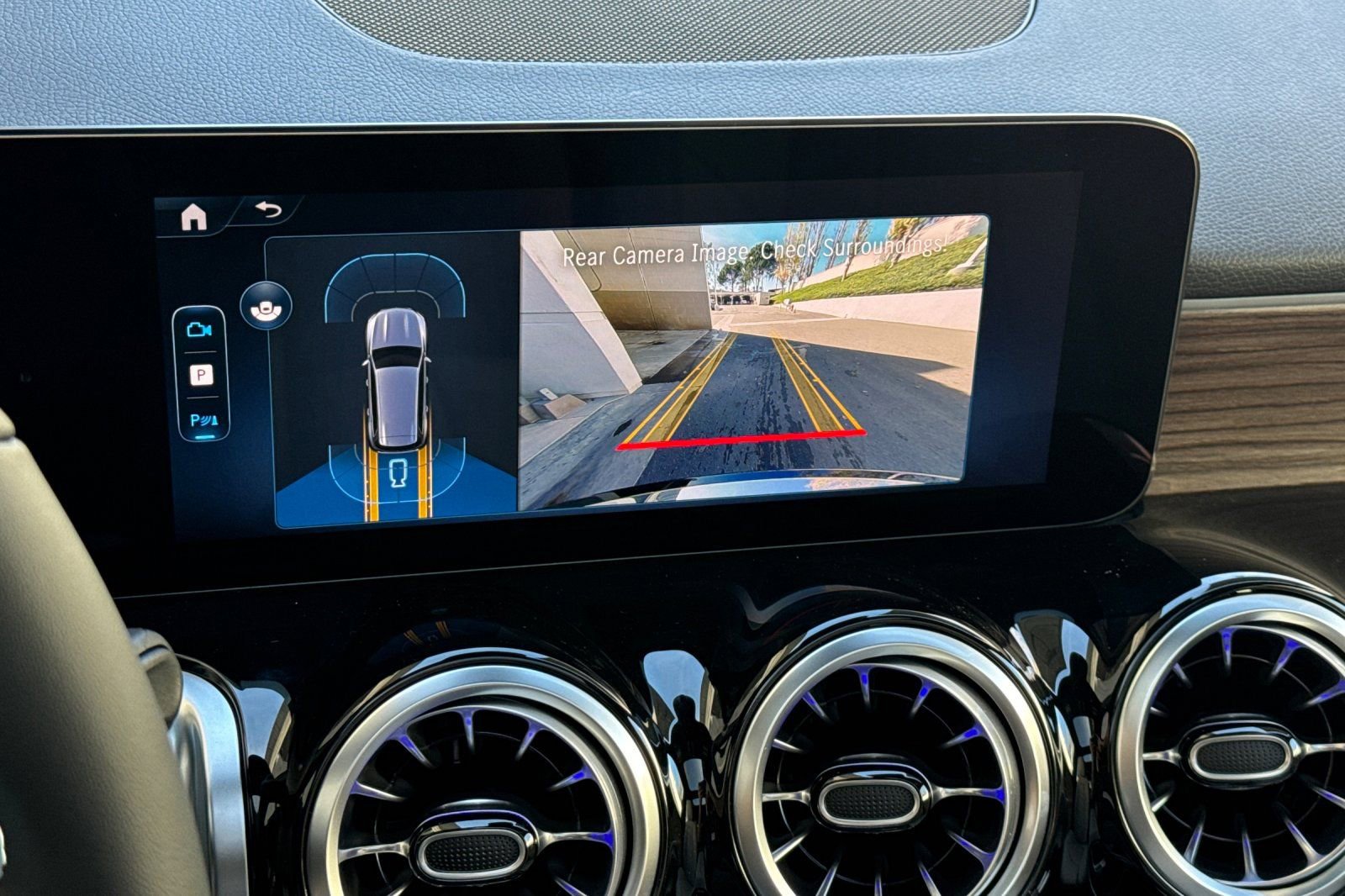 New 2026 Mercedes-Benz GLB 250 image 18