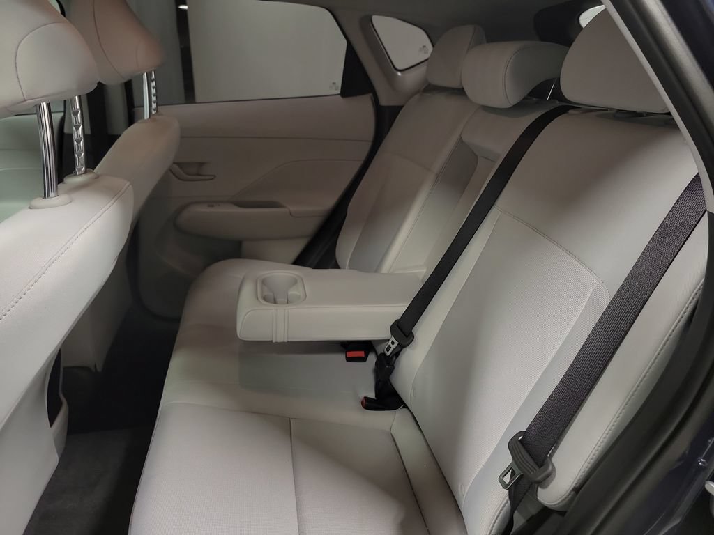 Used 2025 Hyundai Kona SE FWD image 28
