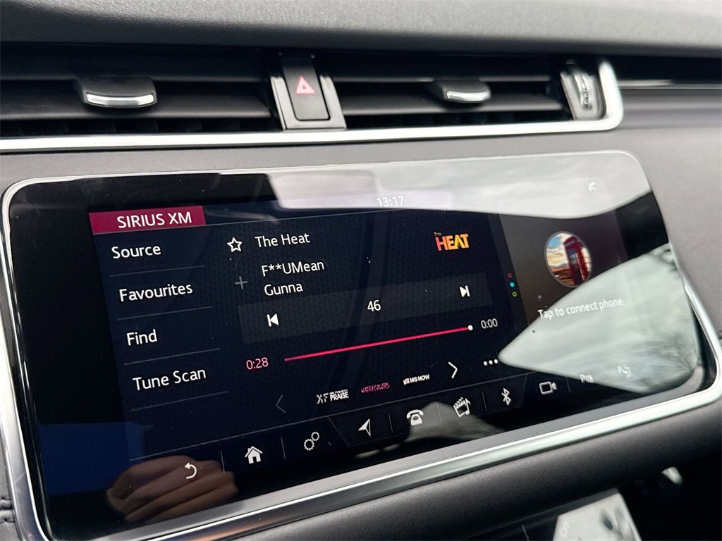 Used 2020 Land Rover Range Rover Evoque SE image 12