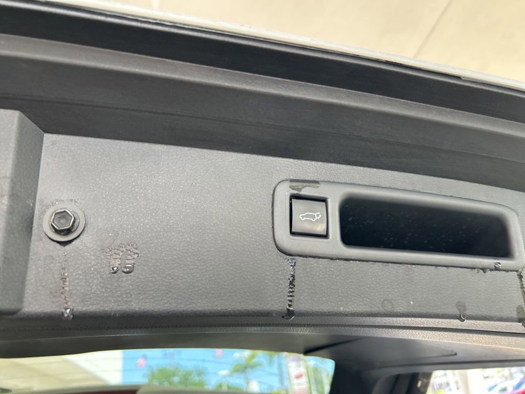 Used 2024 Toyota Highlander XLE AWD/4WD image 31