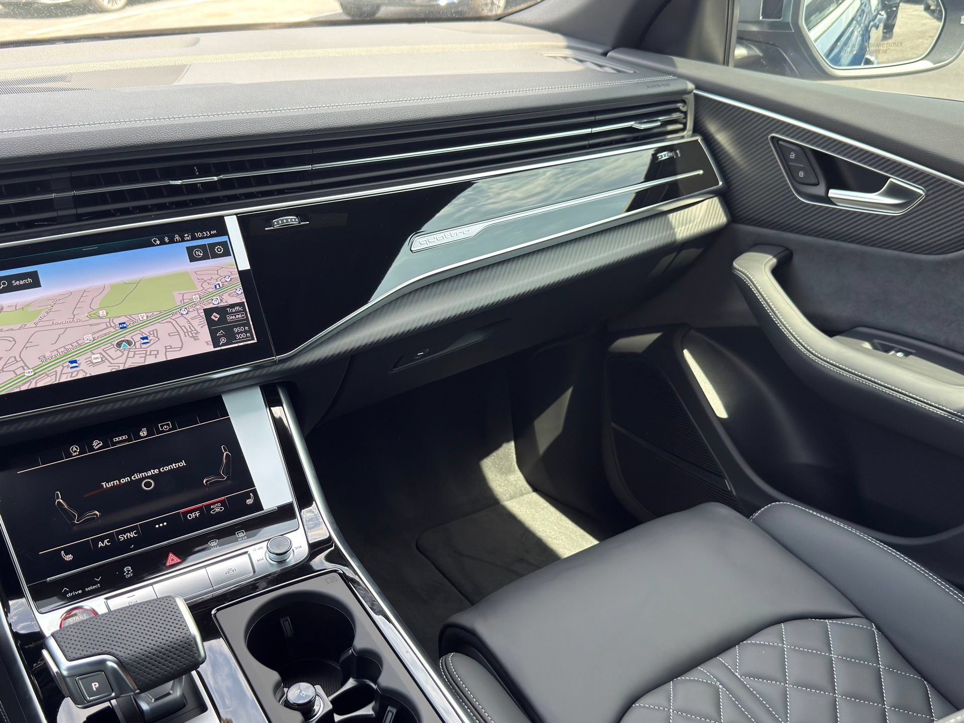 New 2026 Audi SQ8 Premium Plus AWD/4WD image 32