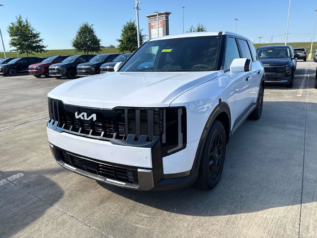 New 2027 Kia Telluride LX FWD image 3