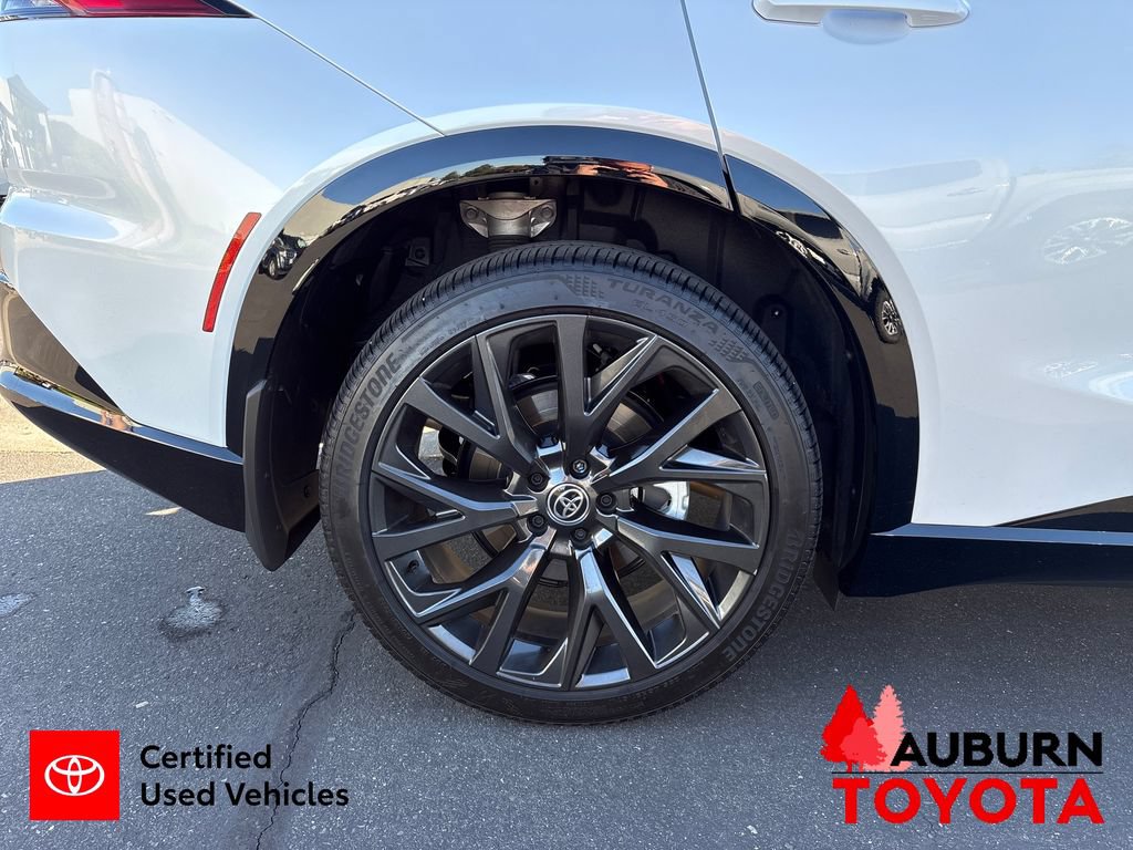 Certified 2025 Toyota Crown Signia w/ Advanced Technology Package AWD/4WD image 27