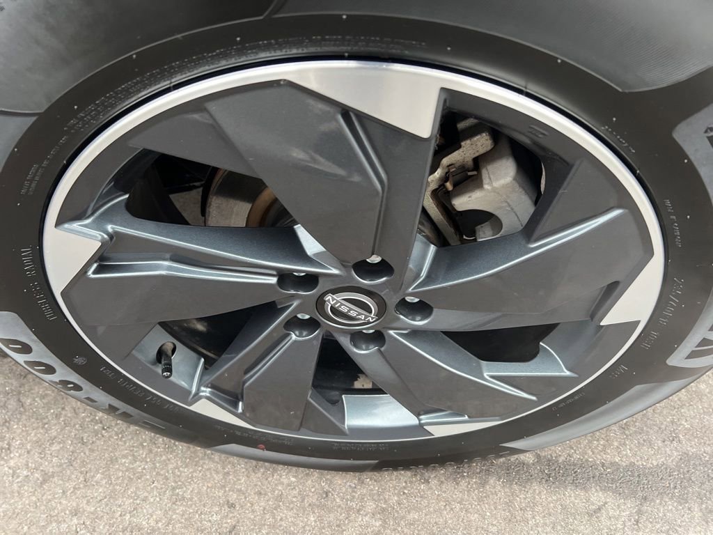 Certified 2024 Nissan Rogue SV image 42