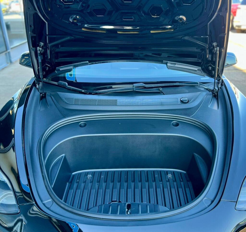 Used 2021 Tesla Model 3 Standard Range Plus image 10