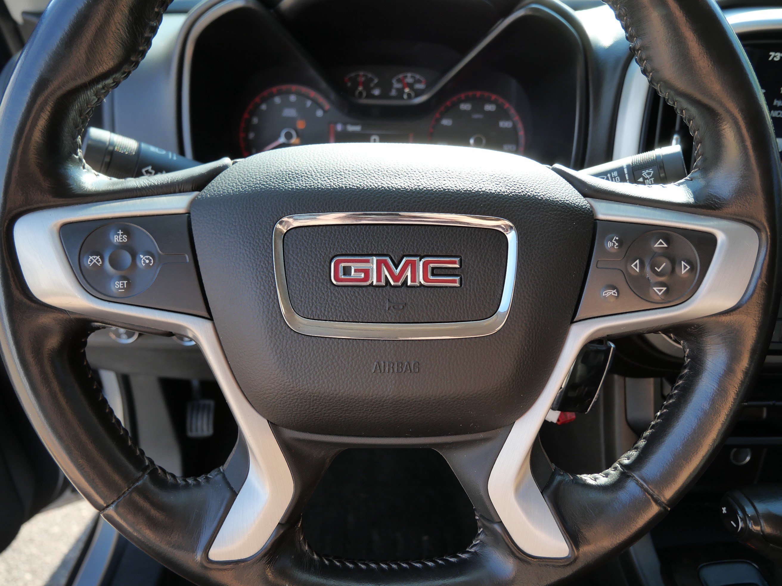 Used 2016 GMC Canyon SLT AWD/4WD image 25