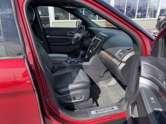 Used 2017 Ford Explorer Platinum AWD/4WD image 5