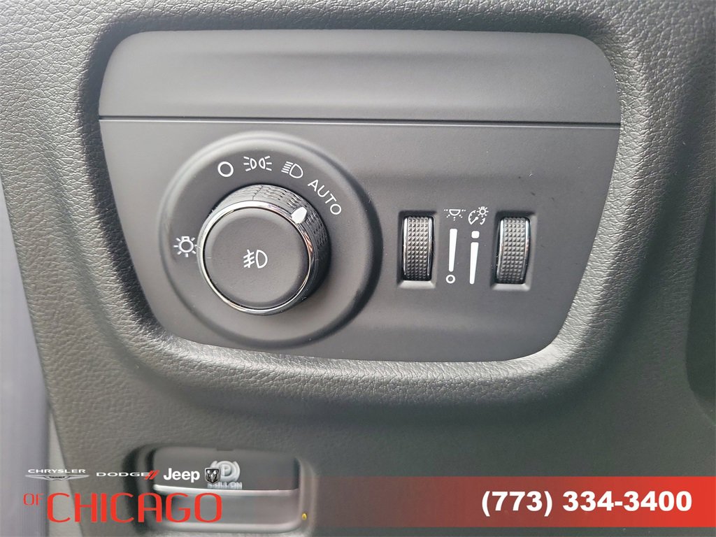 New 2025 Jeep Grand Cherokee Limited image 22