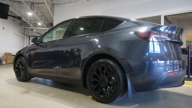 Used 2024 Tesla Model Y Long Range image 4