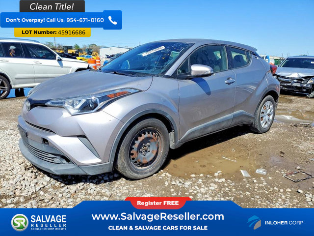 Used 2019 Toyota C-HR LE image 1