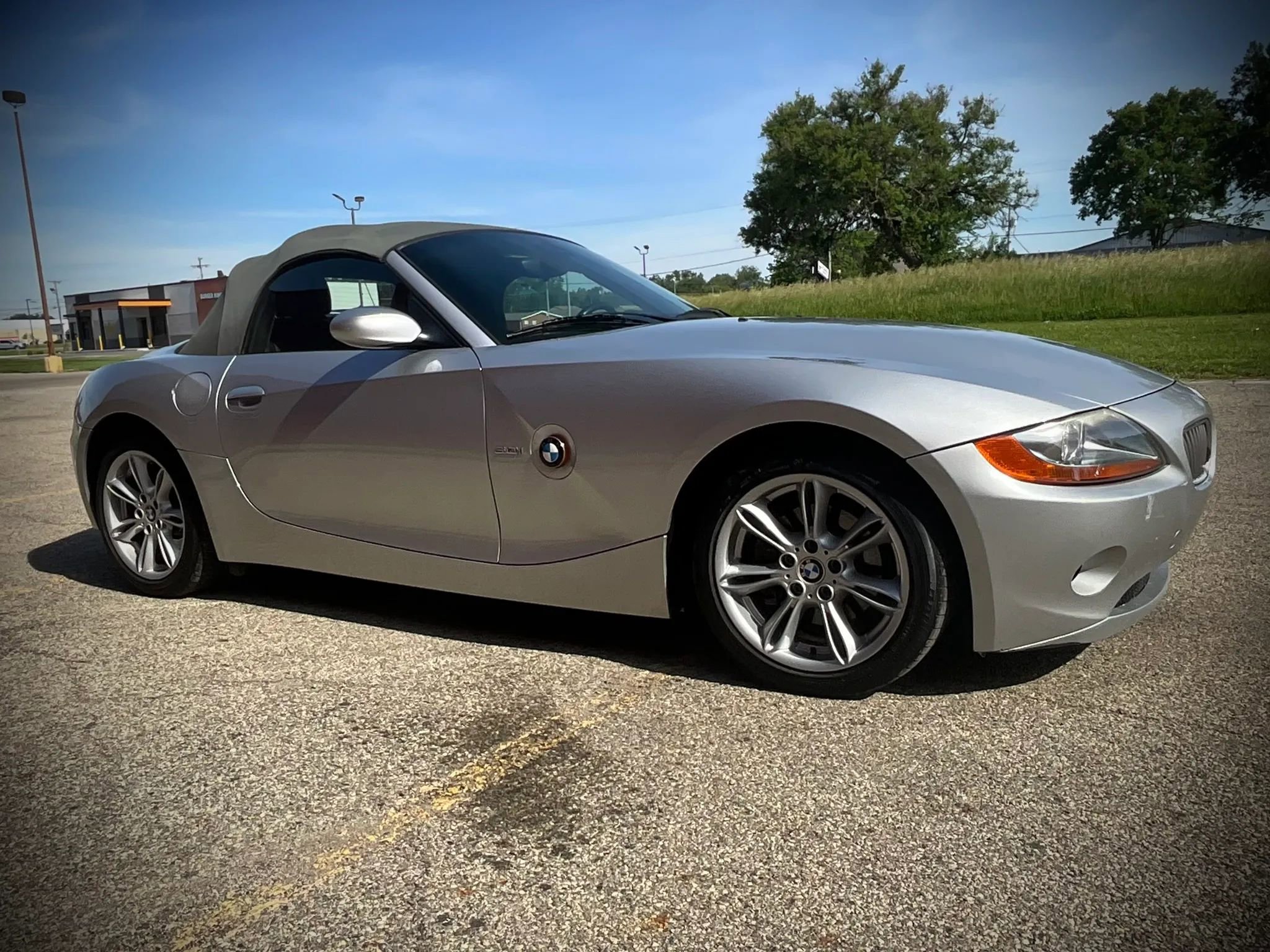 Used 2003 BMW Z4 3.0i RWD image 7