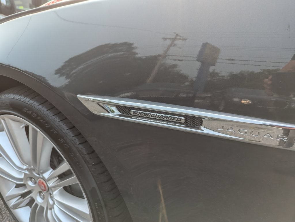 Used 2017 Jaguar XJ L Supercharged RWD image 62