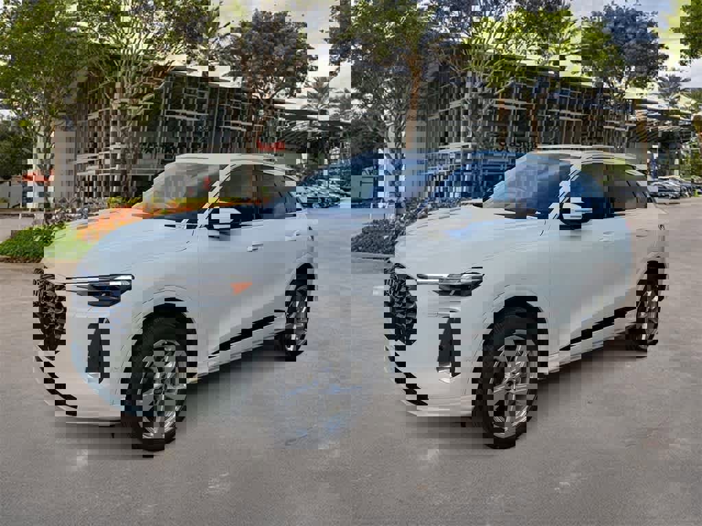 New 2025 Audi Q5 Premium Plus