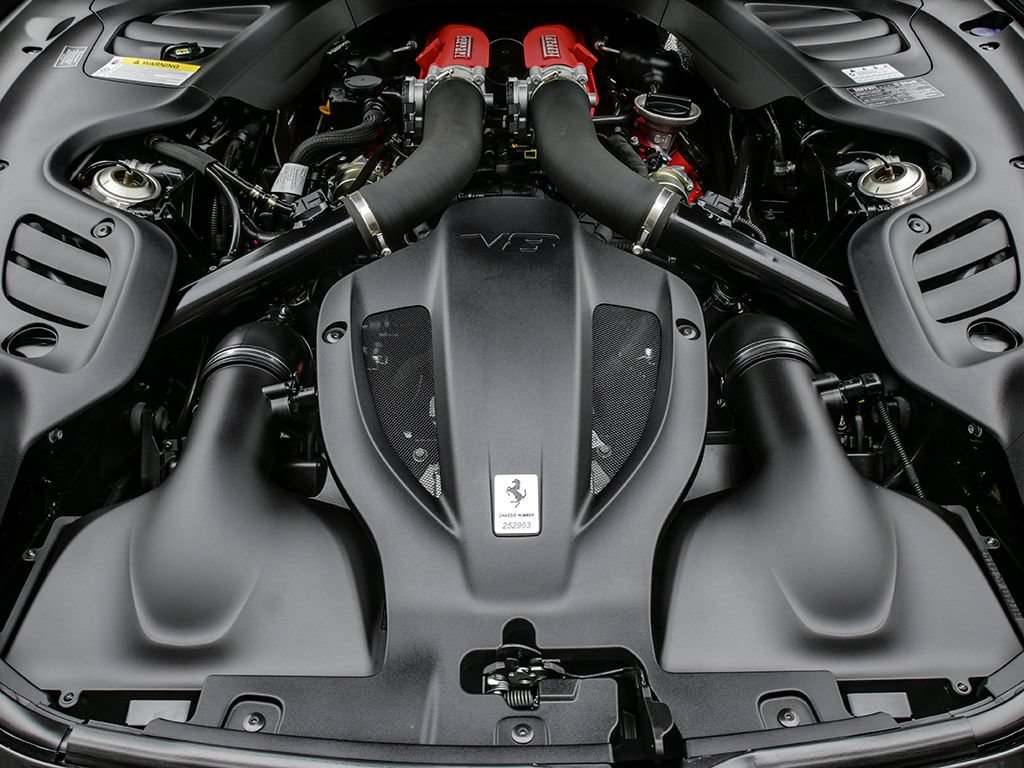Used 2020 Ferrari GTC4Lusso T RWD image 27