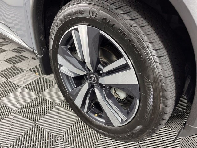 Used 2023 Nissan Rogue SL w/ SL Premium Package FWD image 16