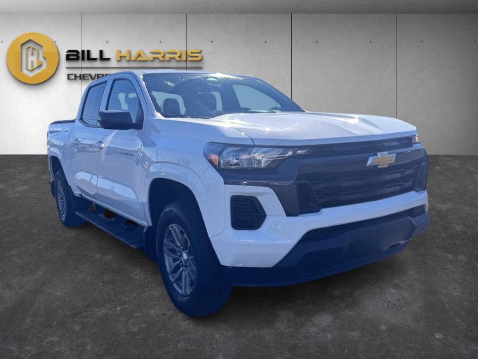 Used 2026 Chevrolet Colorado LT w/ LPO, Pro Essentials Package AWD/4WD image 3