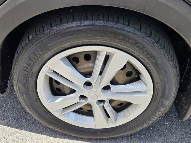 Used 2023 Nissan Kicks S FWD image 16