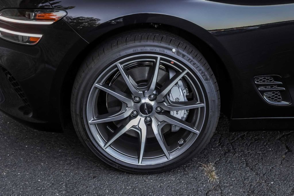 New 2026 Genesis G70 2.5T Prestige image 8