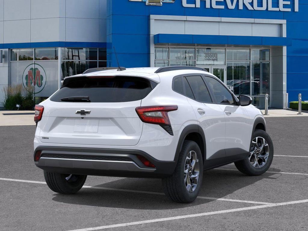 New 2026 Chevrolet Trax LT image 4