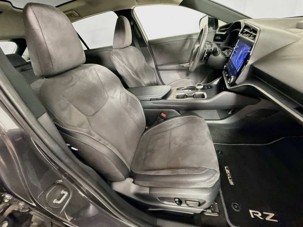 Certified 2023 Lexus RZ 450e Premium w/ Accessory Package (2T) AWD/4WD image 28