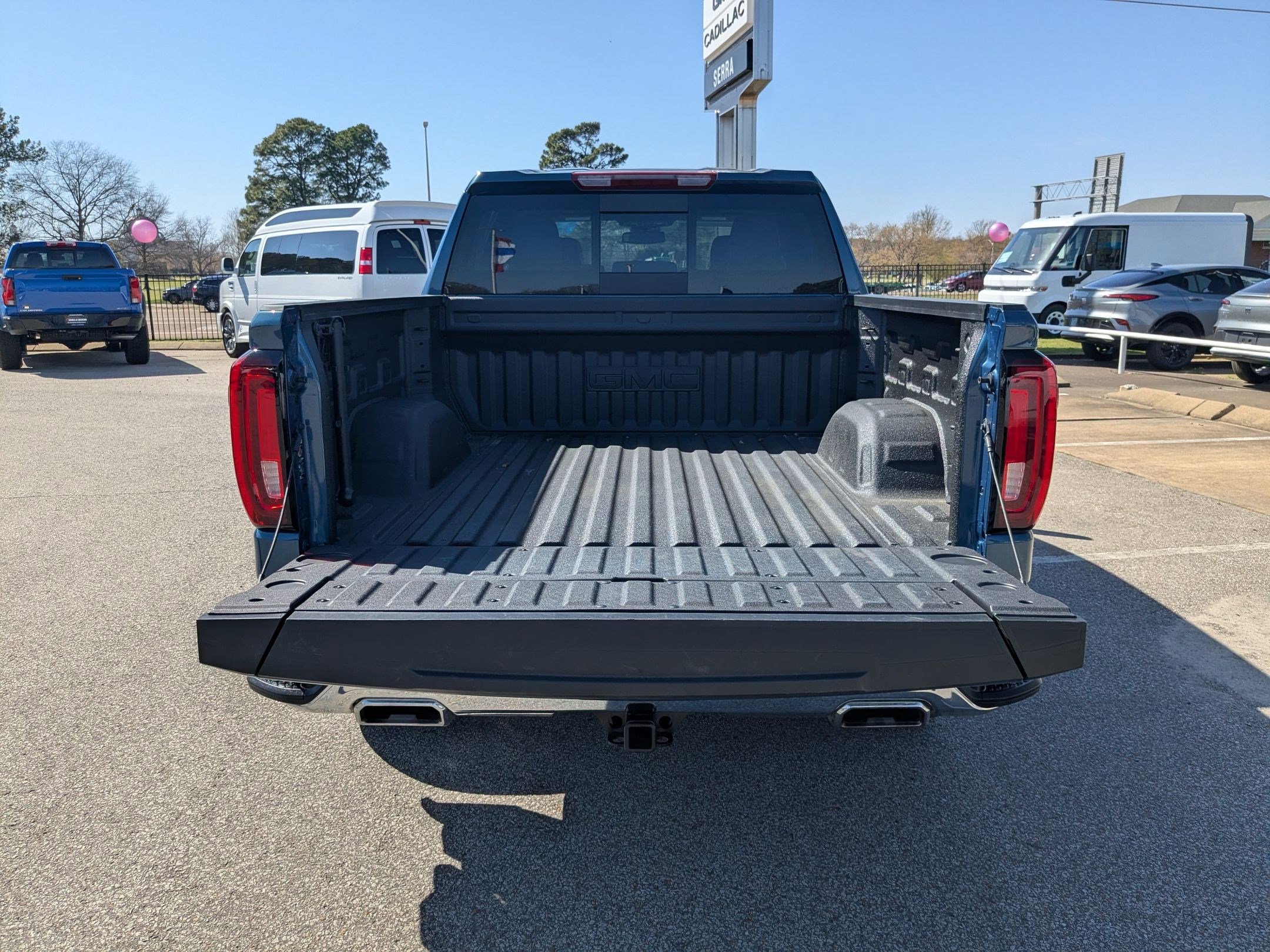 Used 2024 GMC Sierra 1500 SLT w/ SLT Premium Package image 3