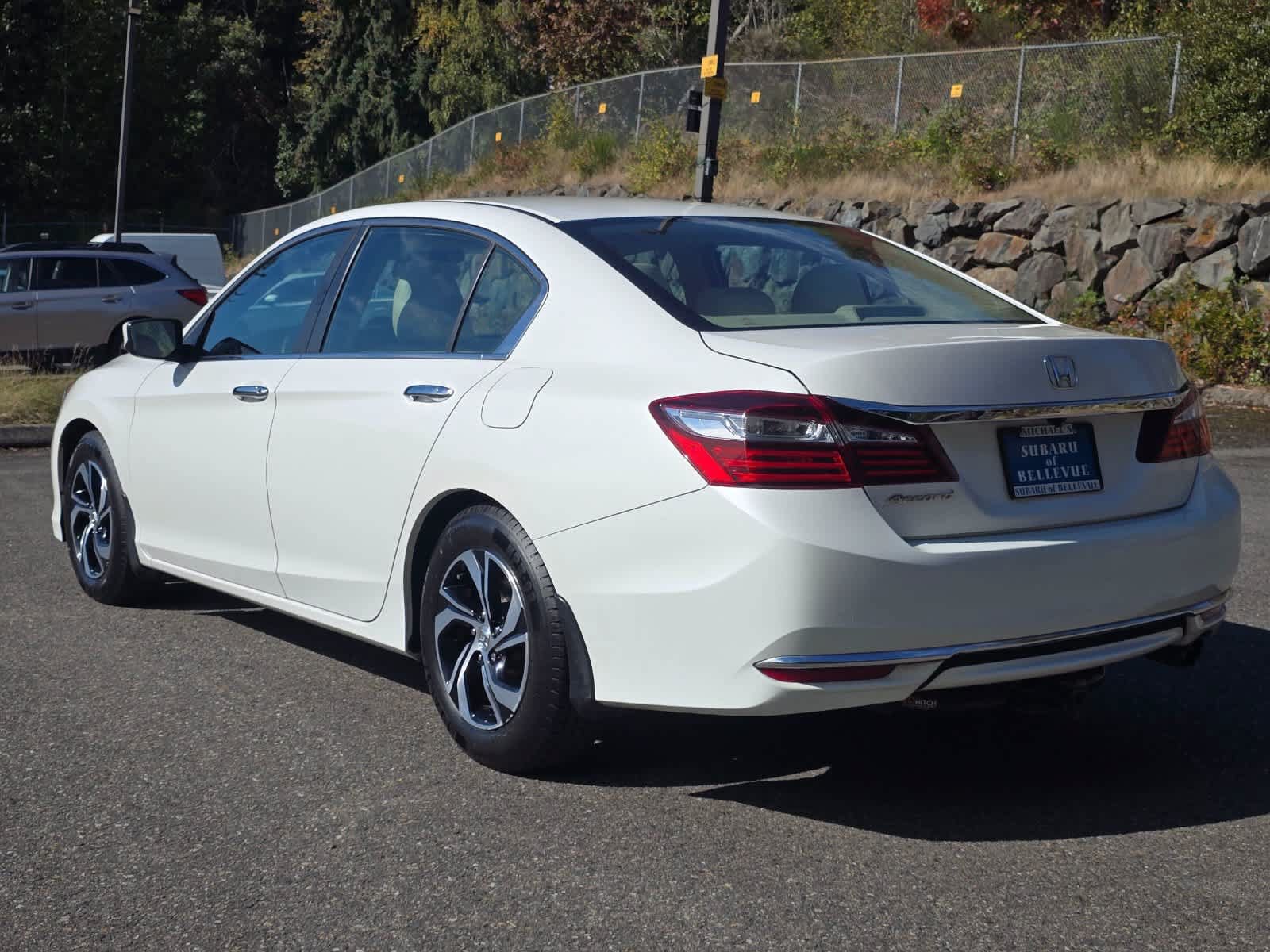 Used 2016 Honda Accord LX image 4