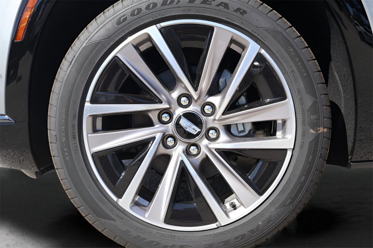 New 2026 Cadillac Vistiq Sport image 9