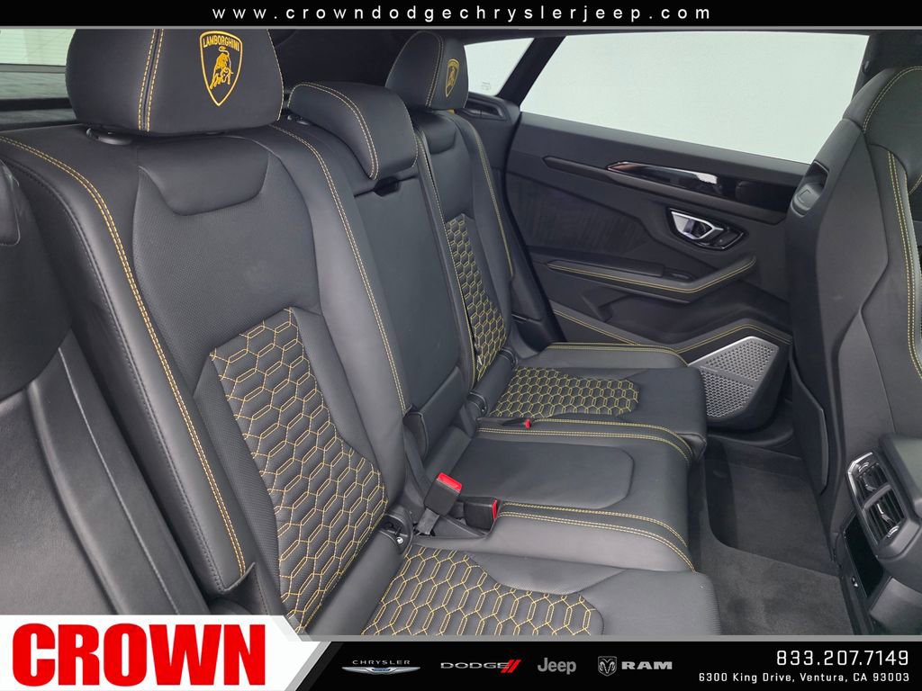 Used 2022 Lamborghini Urus AWD/4WD image 20