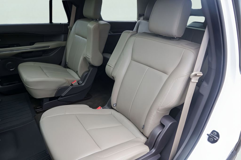 Used 2021 Ford Expedition XLT RWD image 26