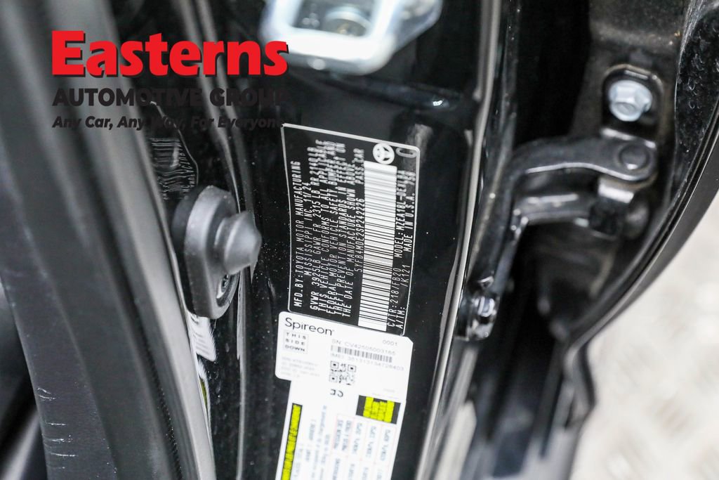 Used 2025 Toyota Corolla LE image 35