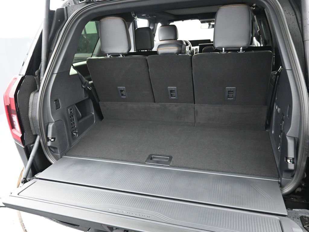 New 2025 Ford Expedition Tremor image 18