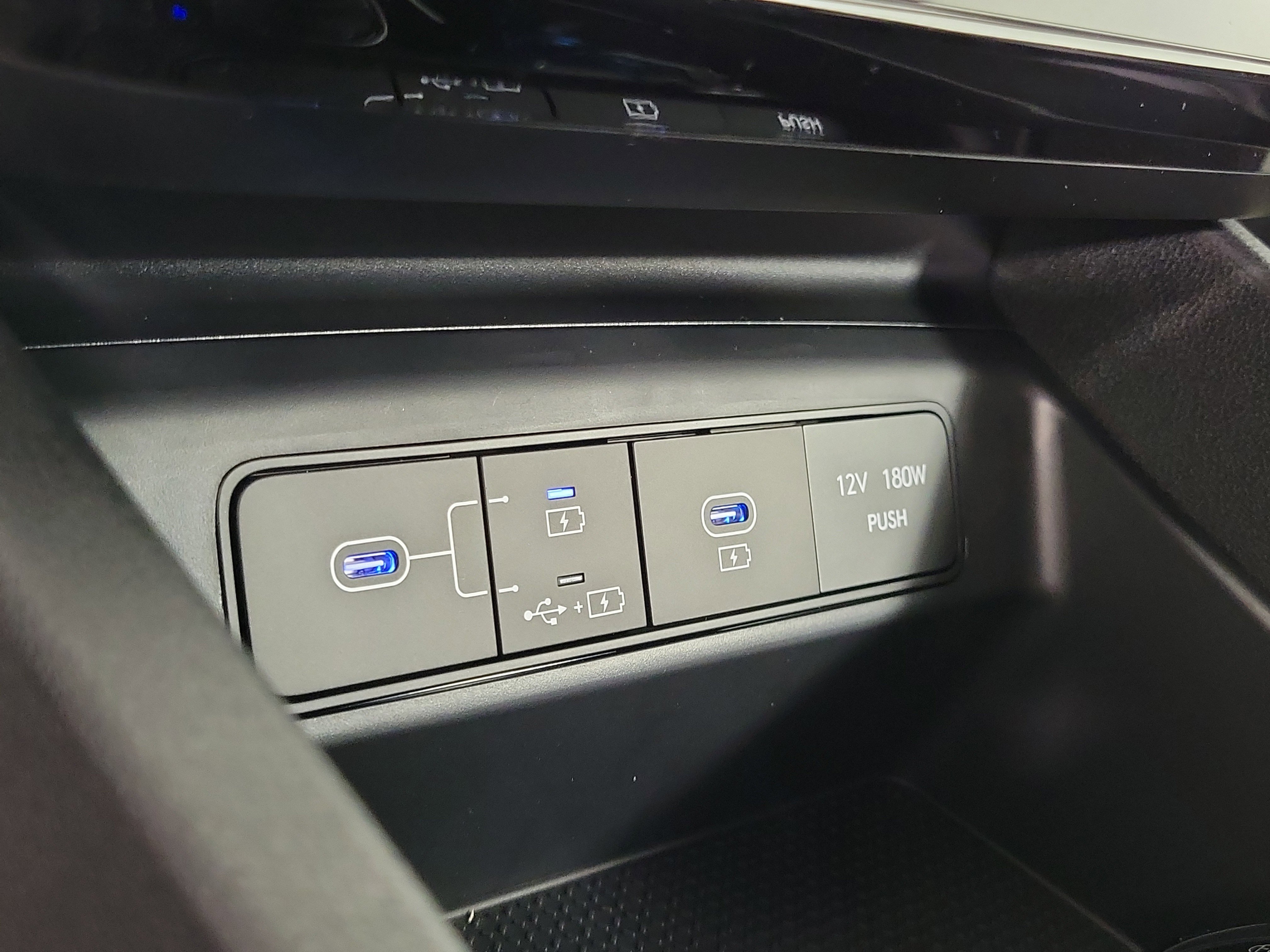 New 2025 Hyundai Santa Cruz SEL image 18