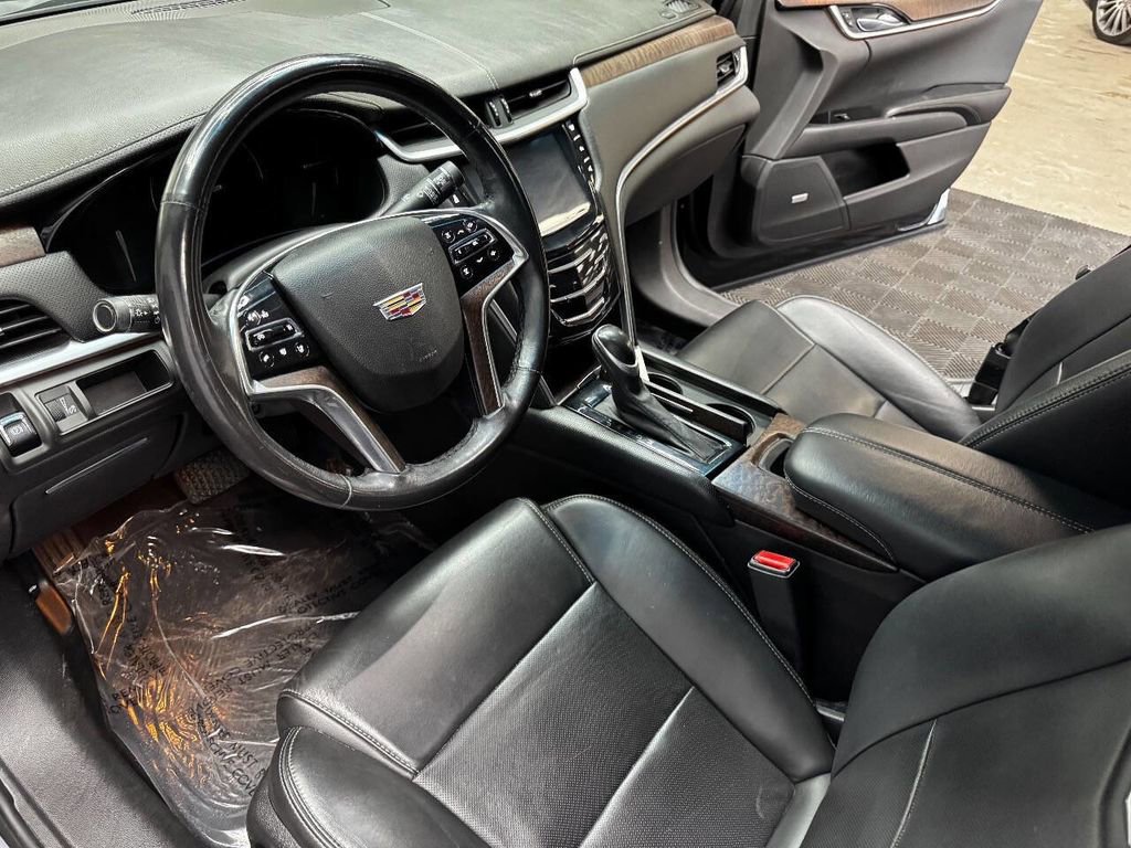 Used 2018 Cadillac XTS Luxury image 26