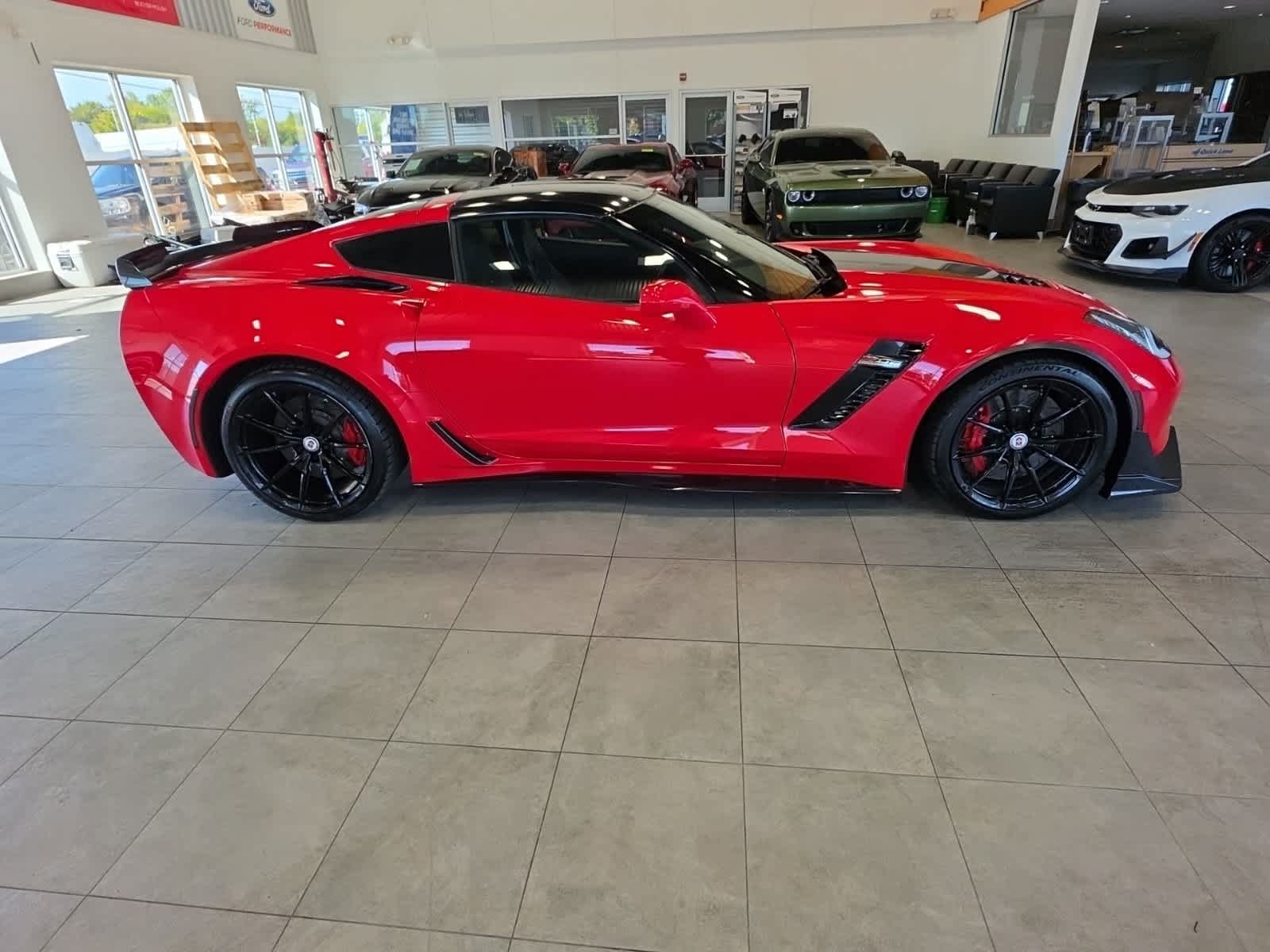 Used 2016 Chevrolet Corvette Z06 w/ 2LZ Preferred Equipment Group RWD image 5