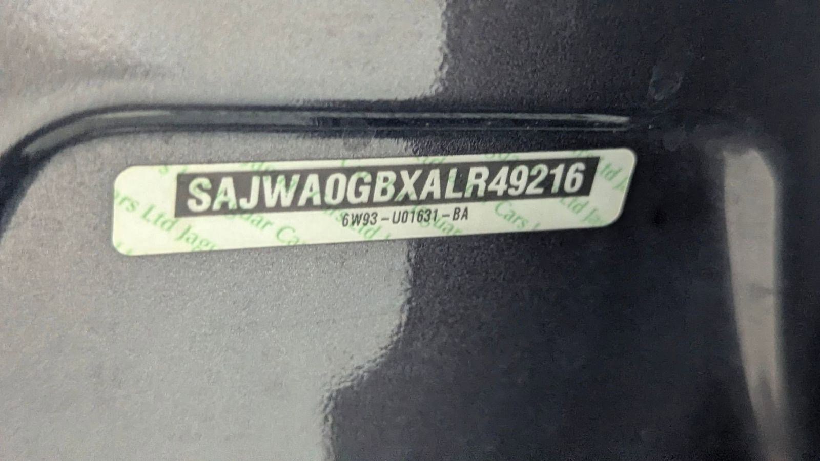 Used 2010 Jaguar XF Premium image 18