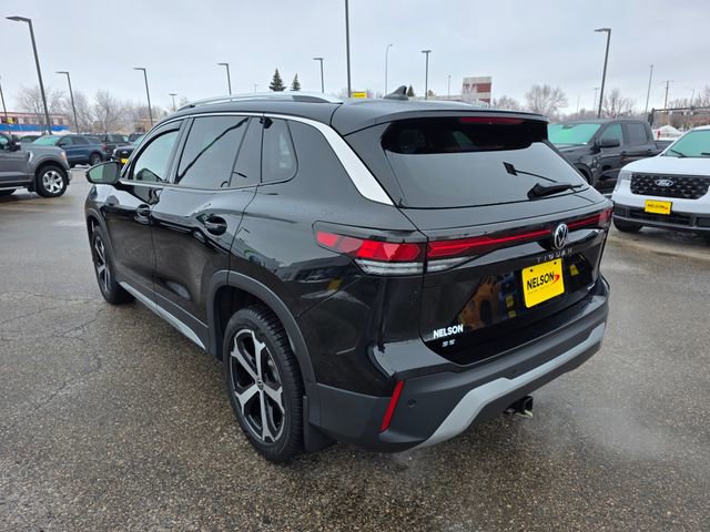 Used 2025 Volkswagen Tiguan SE image 11